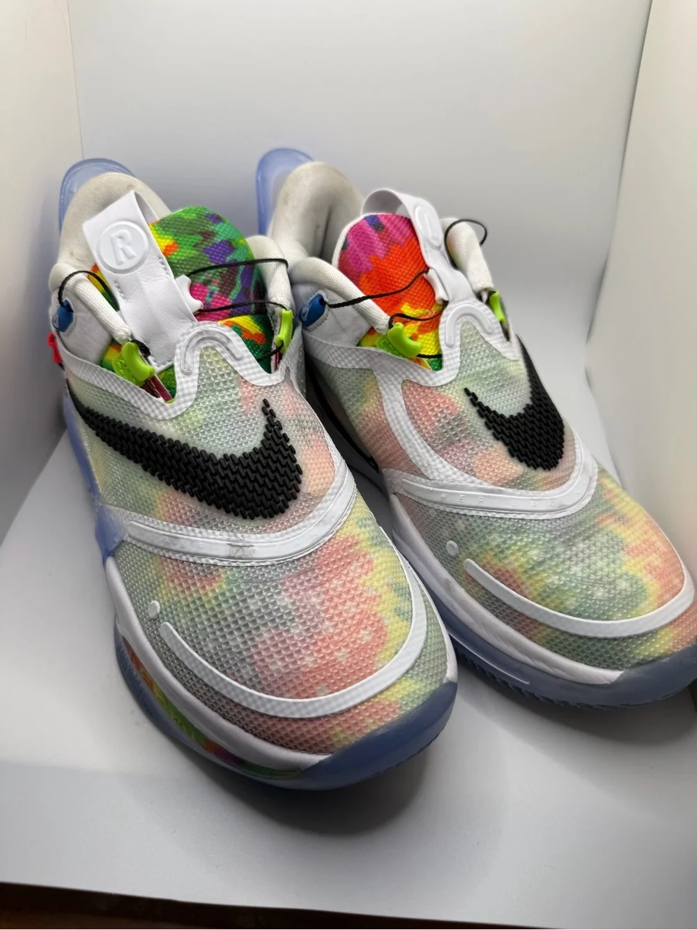 Nike adapt bb 2.0 Tie-Dye w/ charging dock and plug | Men’s 7 OR Women’s 9 wide